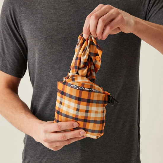 ⁦חולצת טיולים מכופתרת Regatta Travel PackAwy Persimmon Check⁩ – תמונה ⁦6⁩