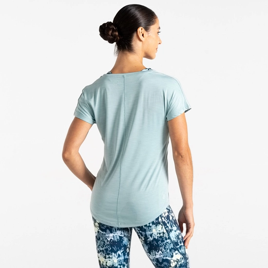 ⁦חולצה מנדפת Dare2B Vigilant Tee Aquifer נשים⁩ – תמונה ⁦3⁩