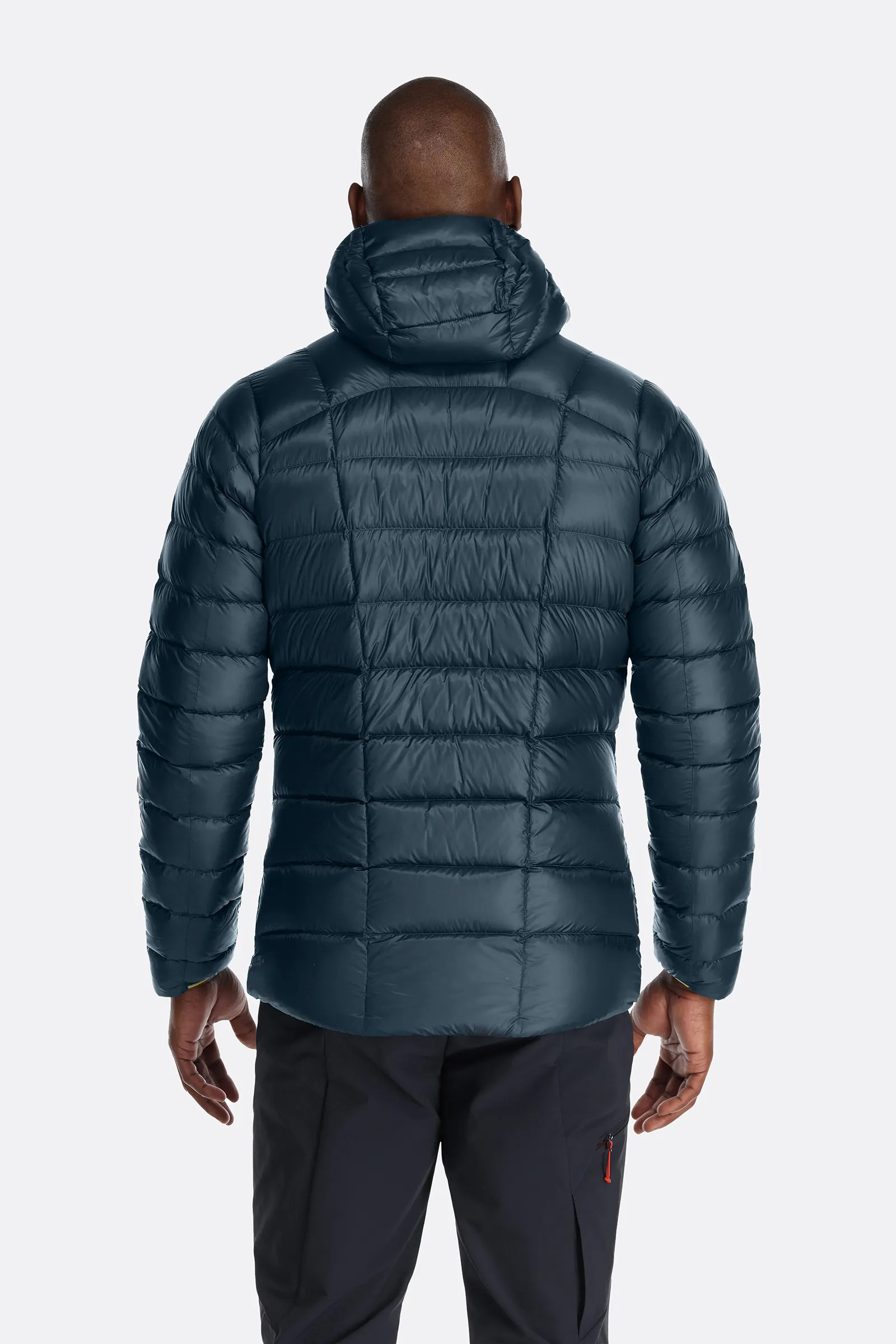 מעיל פוך Rab Mythic Alpine שחור – תמונה 2