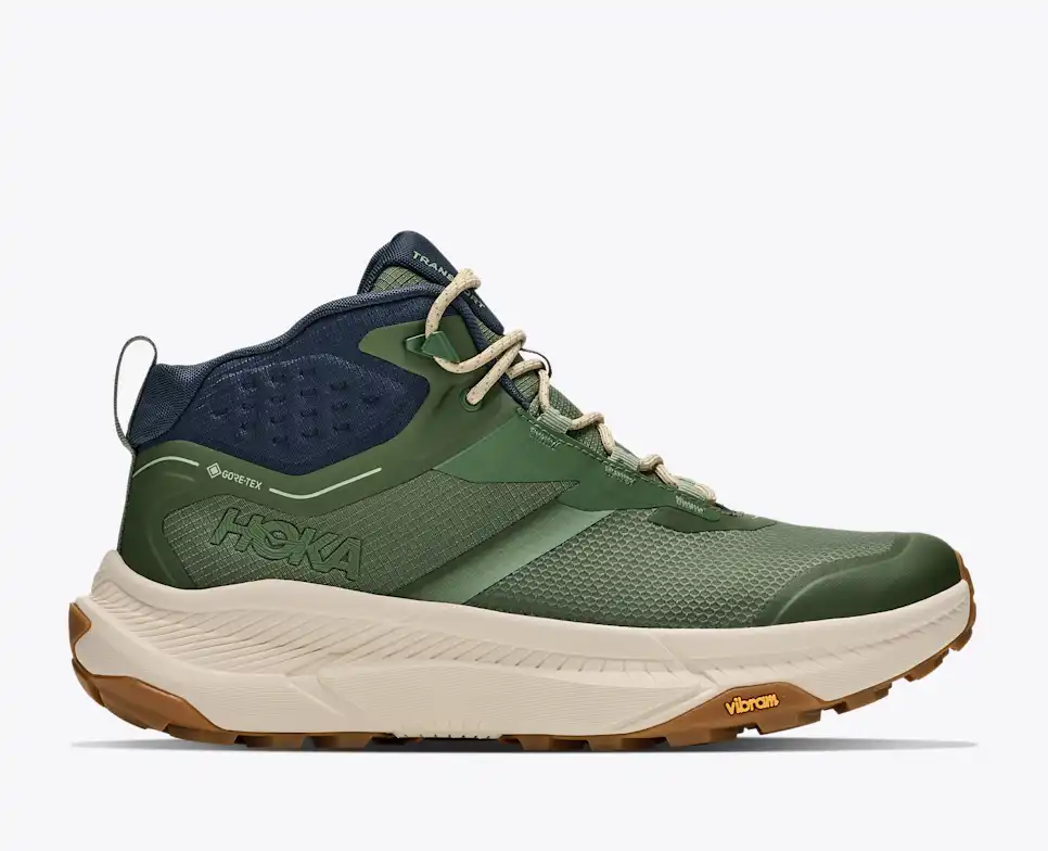 נעל הליכה Hoka Transport Hike Gtx לגברים בצבע ירוק וכחול נייבי, מבט צד