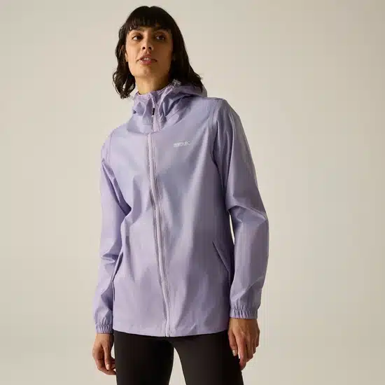 ⁦מעיל גשם מתקפל Regatta Pack it Jacket Wisteria נשים⁩ – תמונה ⁦2⁩