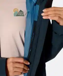⁦מעיל Rab Valiance Black נשים⁩ – תמונה ⁦2⁩